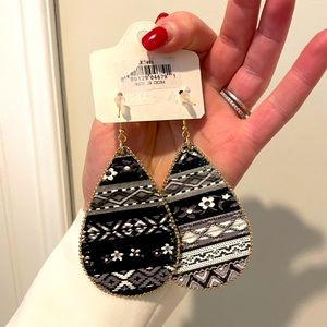 Ashlyn Rose Black, White, & Gold Dangly Earrings